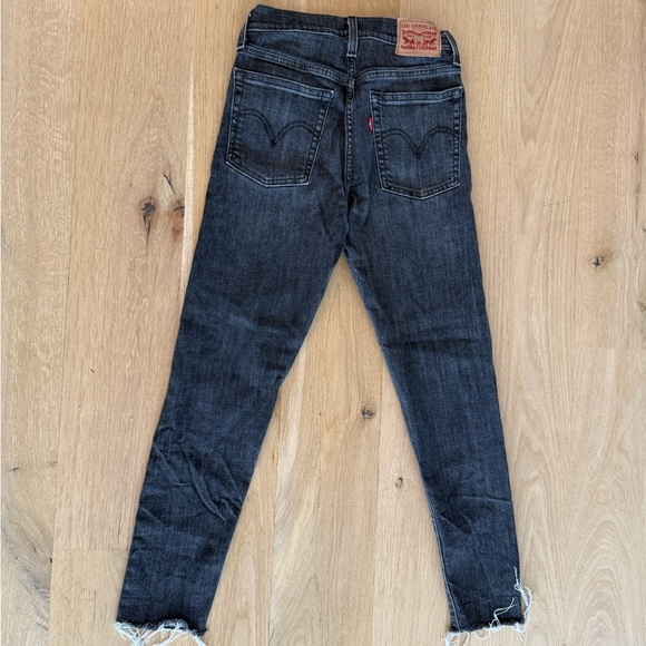 Levi’s Wedgie Skinny Jeans - 26 Black - Picture 2 of 6